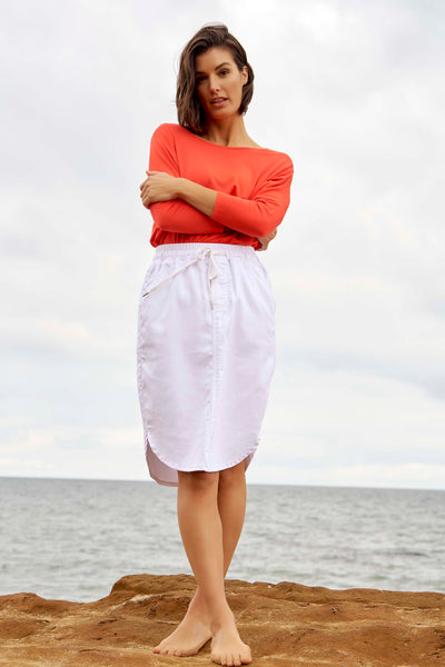 Betty Basics Alina Denim Skirt in White