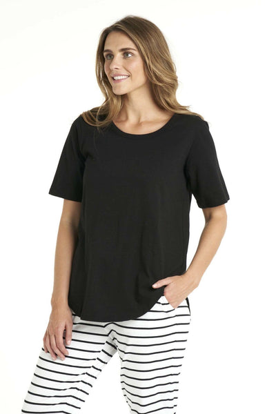 Betty Basics Ariana Tee in Black - Hey Sara