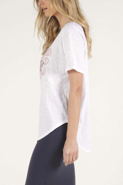 Betty Basics Ariana Tee in White - Bella Print - Hey Sara
