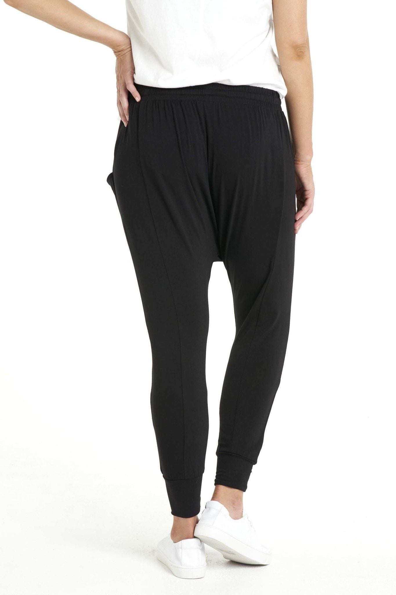 Betty Basics Barcelona Pants in Black - Hey Sara