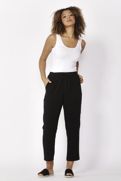 Betty Basics Jackson Crop Pant in Black - Hey Sara