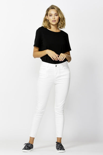 Betty Basics Linden Jean in White - Hey Sara