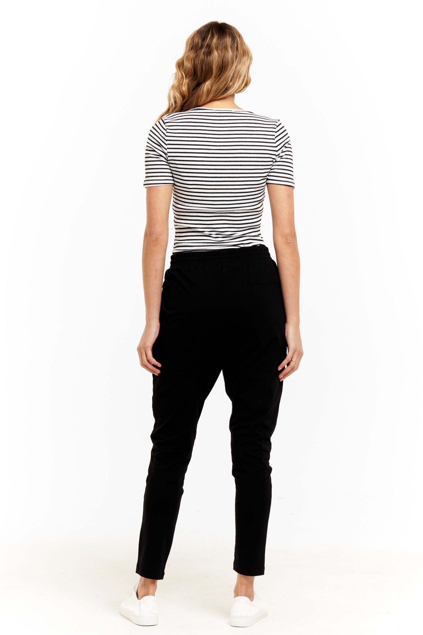 Betty Basics Lola Pant in Black - Hey Sara