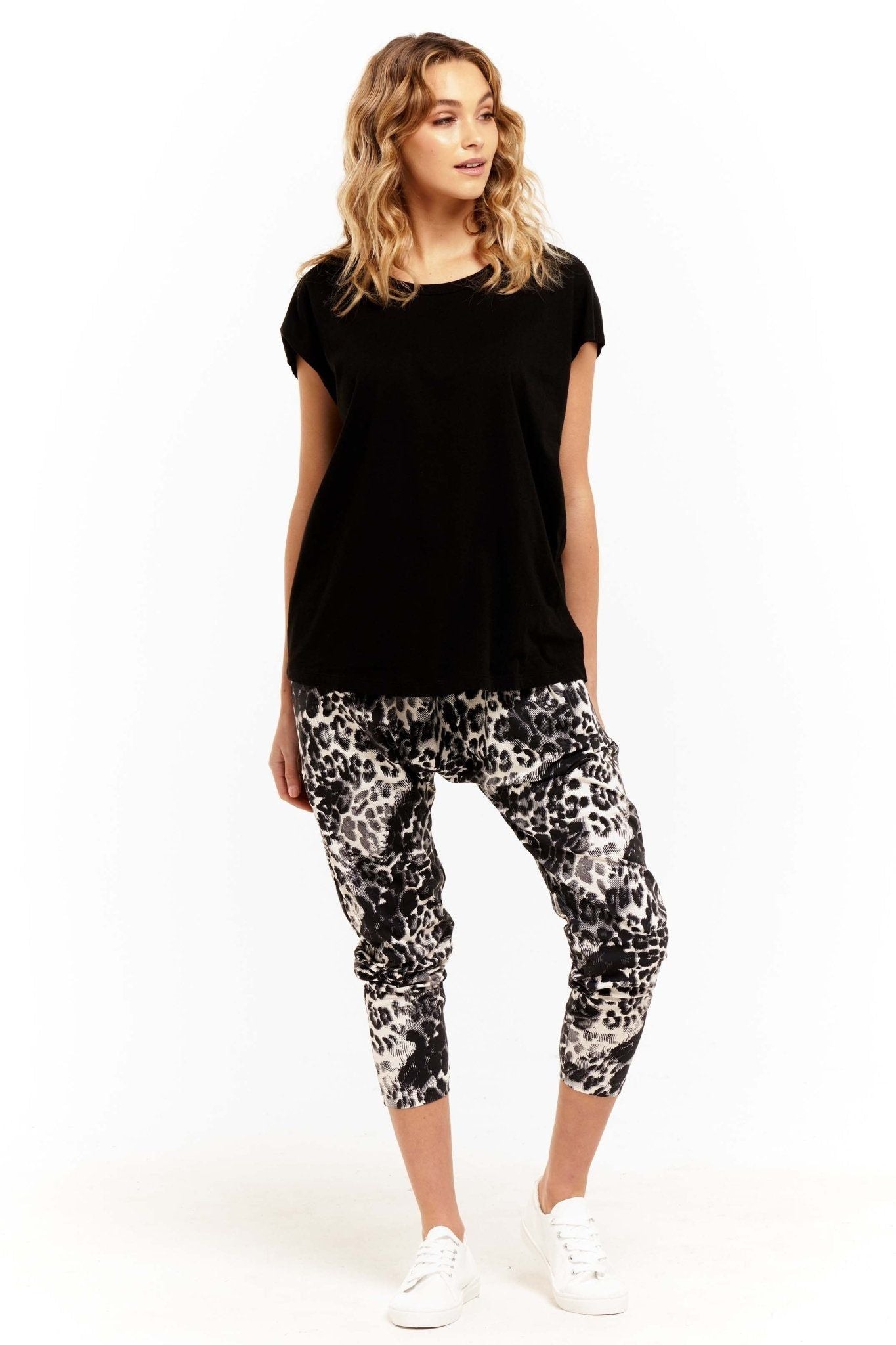 Betty Basics Lola Pant in Nala Print - Hey Sara