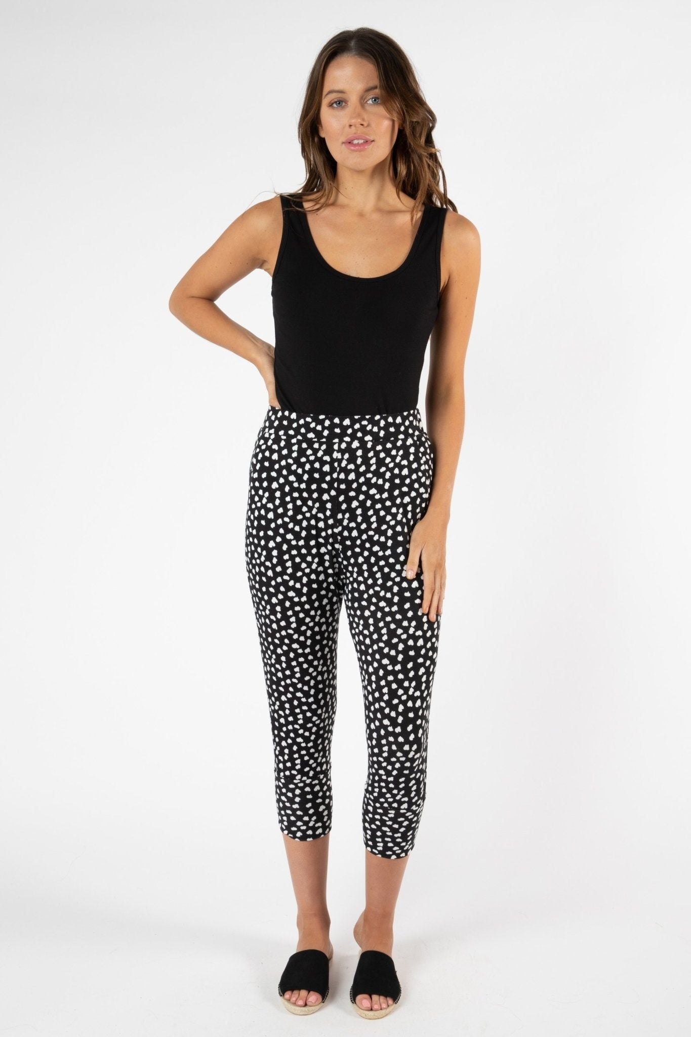 Betty Basics Lyon Pant in Heart Ocelot - Hey Sara