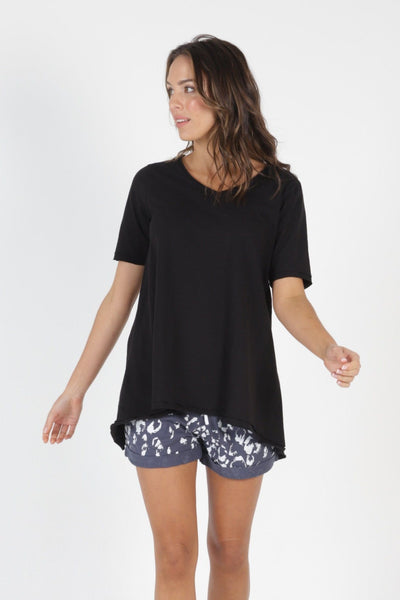 Betty Basics Noosa V-Neck Tee in Black - Hey Sara
