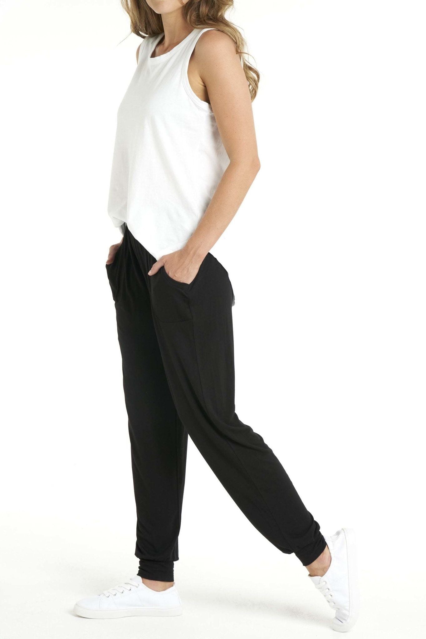 Betty Basics Paris Harem Pant in Black - Hey Sara