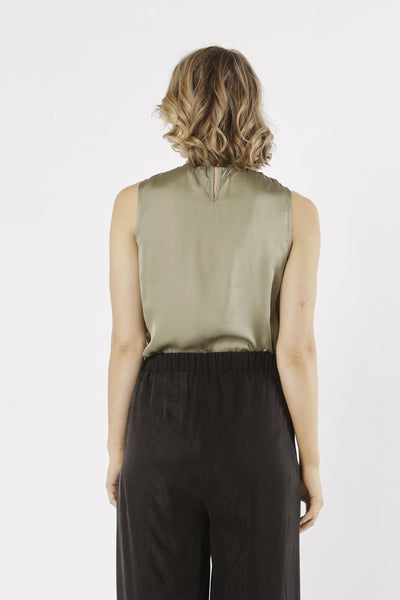 Fate + Becker Like Stardust Top in Fern - Hey Sara