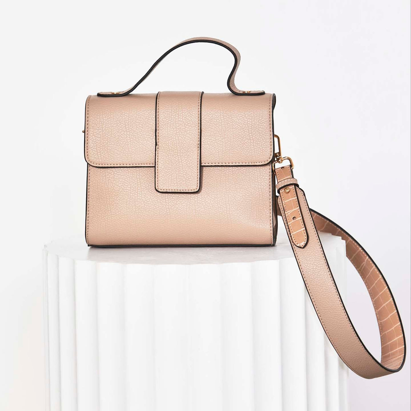 Fate + Becker The Long Run Bag in Biscuit - Hey Sara