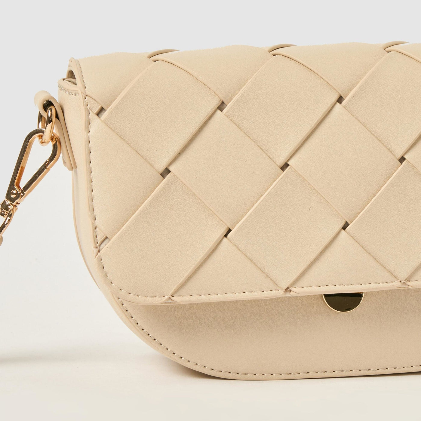 Urban Originals The Shadow Crossbody Clutch in Creme - Hey Sara